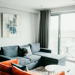 urban-elegance-luxury-sleeps-6.belfasthotelsireland.com/