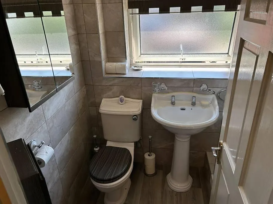 Holiday home Central Aster House, 3 Bedrooms, Parking Nottingham United Kingdom