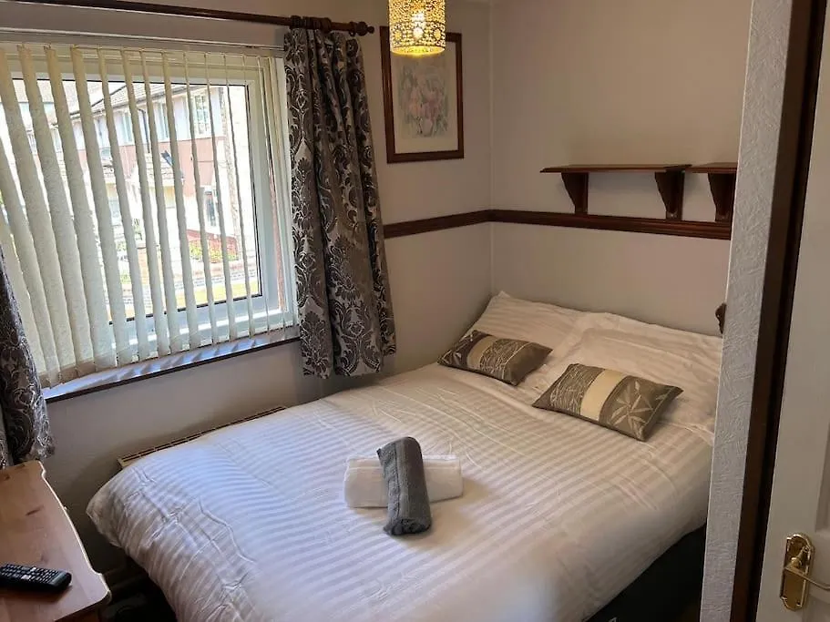 נוטינגהאם Central Aster House, 3 Bedrooms, Parking בריטניה