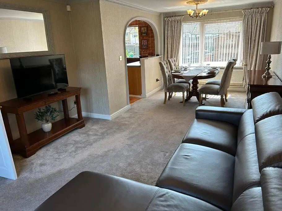 נוטינגהאם Central Aster House, 3 Bedrooms, Parking בריטניה